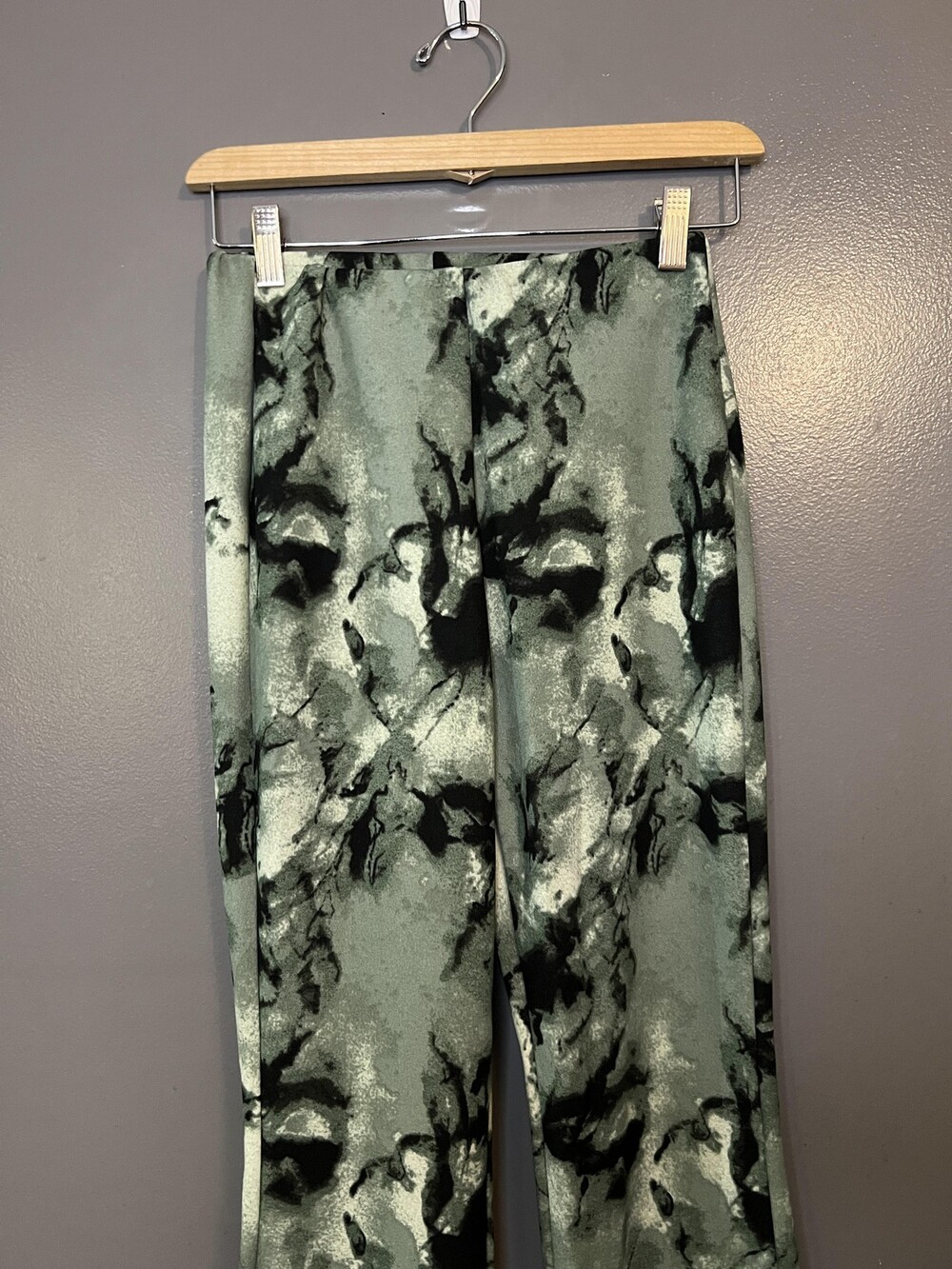 Streetwear Society Pants Womens Small Green Black Flare Bell Bottom Stretch